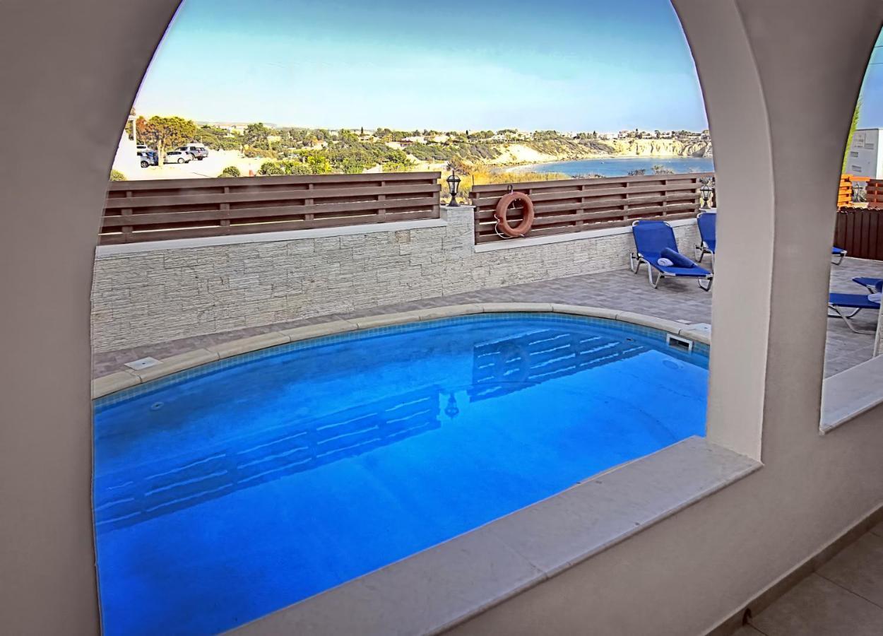Chronas By Prestige Bookings Coral Bay Zewnętrze zdjęcie