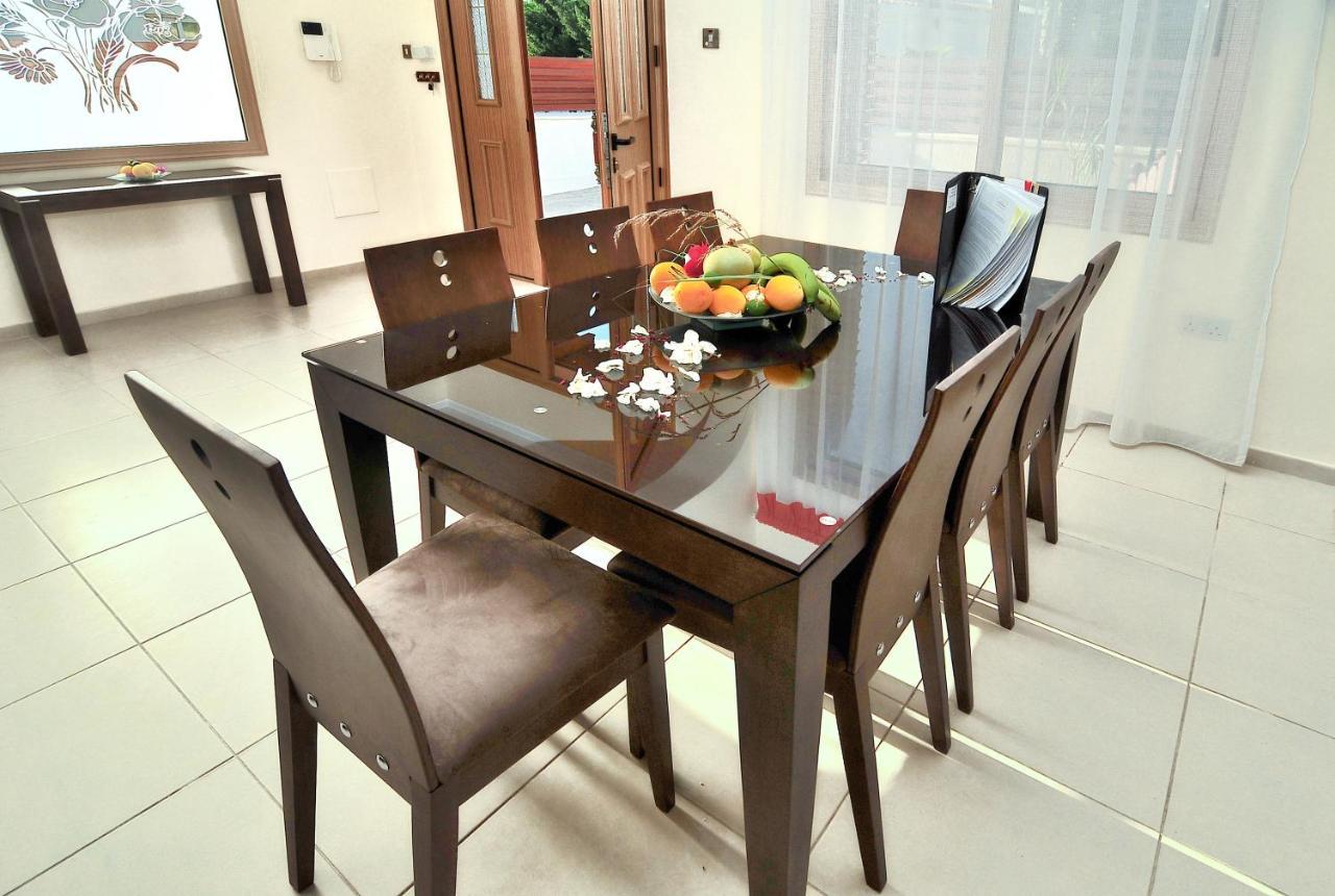 Chronas By Prestige Bookings Coral Bay Zewnętrze zdjęcie