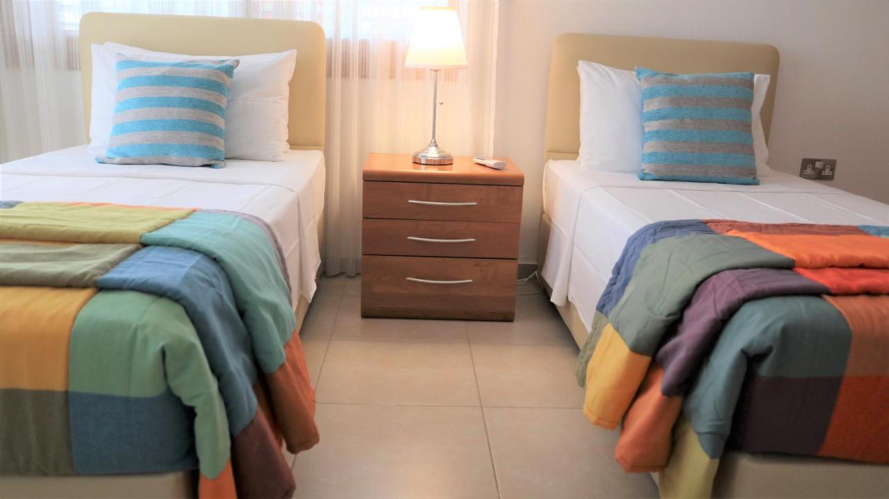 Chronas By Prestige Bookings Coral Bay Zewnętrze zdjęcie