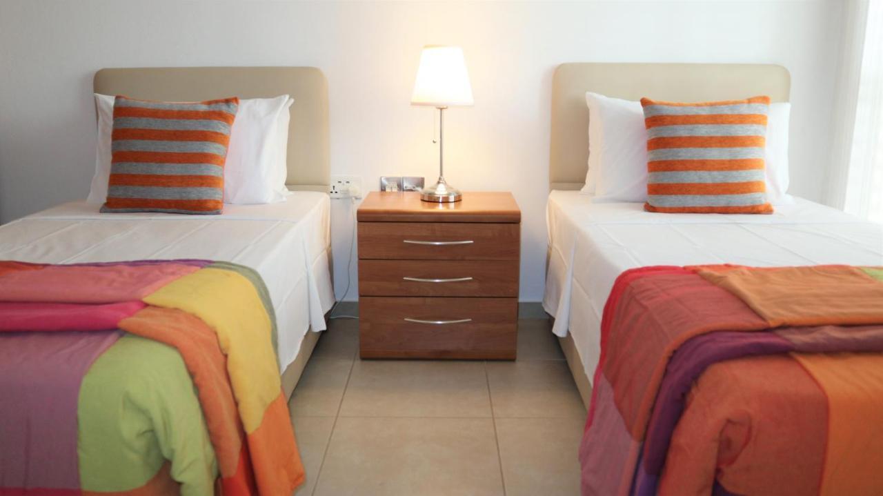 Chronas By Prestige Bookings Coral Bay Zewnętrze zdjęcie