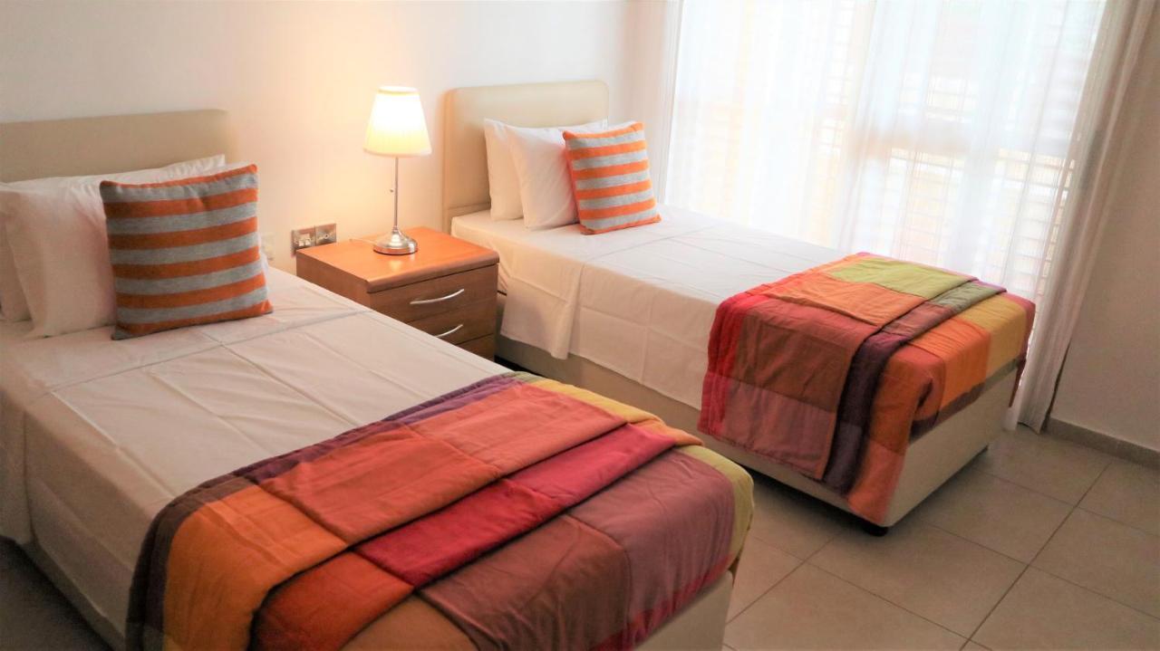 Chronas By Prestige Bookings Coral Bay Zewnętrze zdjęcie