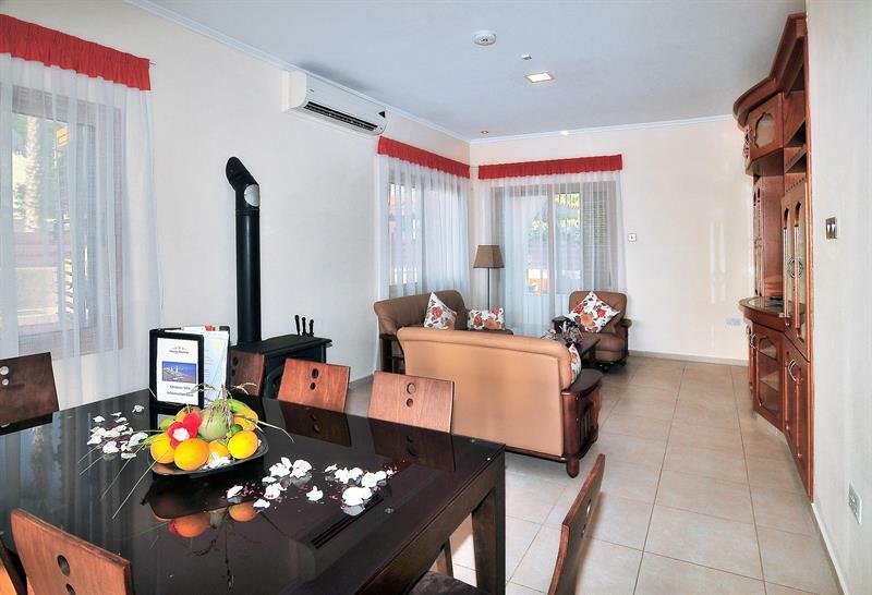 Chronas By Prestige Bookings Coral Bay Zewnętrze zdjęcie